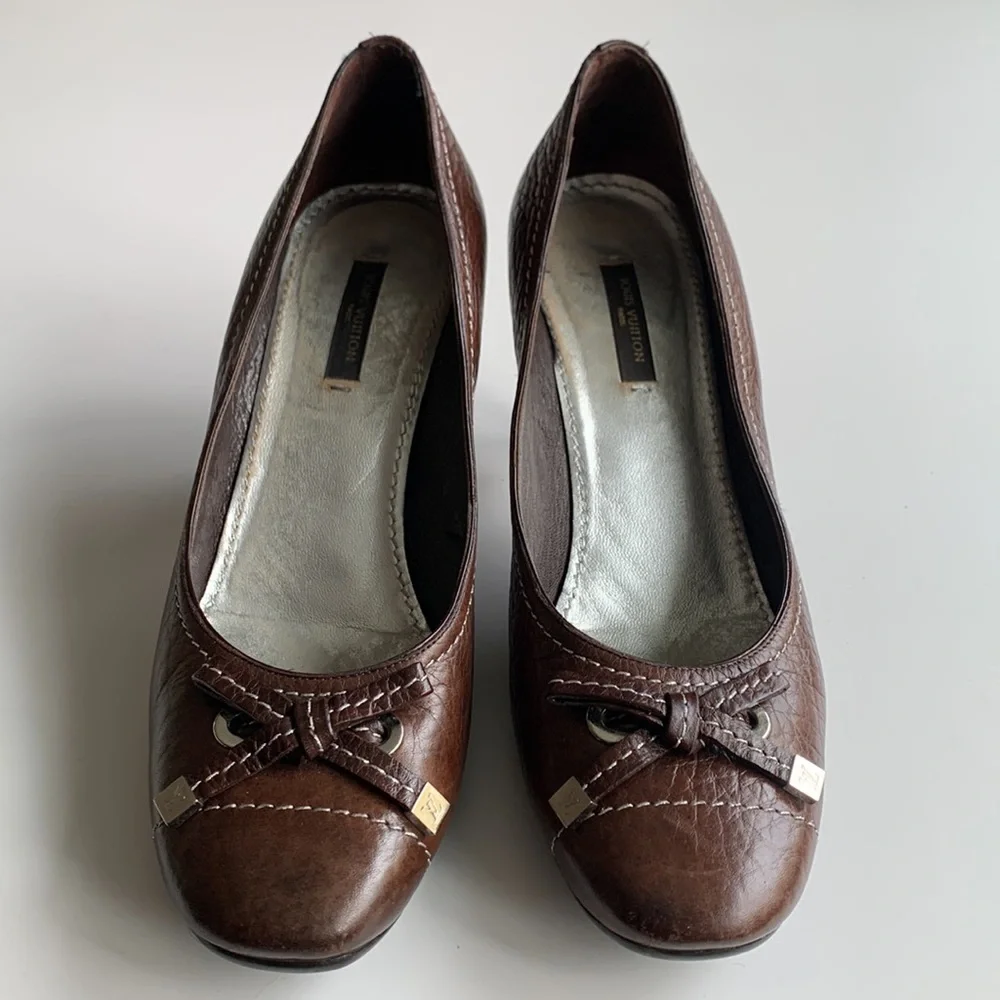 Louis Vuitton Brown Leather Heels With Bow Size 37 - Picture 3 of 14